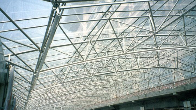 揭阳网架公司的彩色压型钢板的吊装方法有哪些